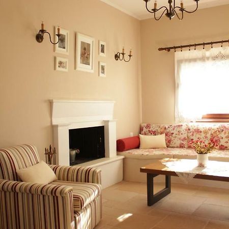 *Villa Pap-Live The Greek Hospitality In A Village* Nea Sampsounta Экстерьер фото