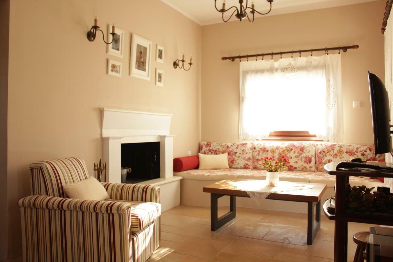 *Villa Pap-Live The Greek Hospitality In A Village* Nea Sampsounta Экстерьер фото